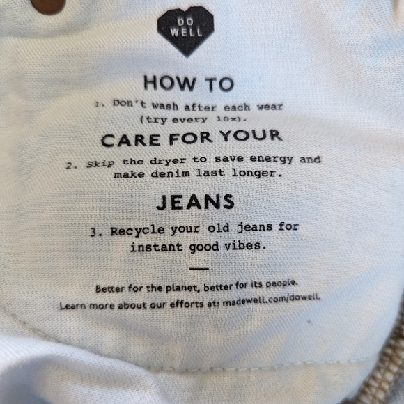 Madewell Women's Relaxed Distressed Light Wash Denim Cutoff Shorts Size 27 - Picture 10 of 10